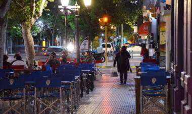 EN LA CIUDAD DE SAN LUIS CAPITAL TAMBIÉN SE SUSPENDEN REUNIONES Y ACTIVIDADES COMO NUEVAS MEDIDAS DE PREVENCIÓN ANTE EL CORONAVIRUS
