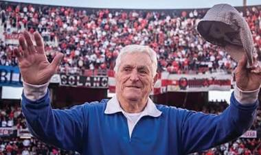 A LOS 93 AÑOS MURIÓ AMADEO CARRIZO, ÍCONO DE LA HISTORIA MILLONARIA, SE FUE UNO DE LOS MEJORES ARQUEROS DEL FÚTBOL ARGENTINO