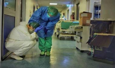 "TENEMOS MIEDO. NO QUIERO MÁS APLAUSOS", CARTA DE UNA MÉDICA ANTE EL COVID-19