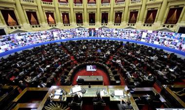 HISTÓRICO: CON UNA CAPACITACIÓN EN PERSPECTIVA DE GÉNERO, DIPUTADOS PROBÓ LAS SESIONES A DISTANCIA