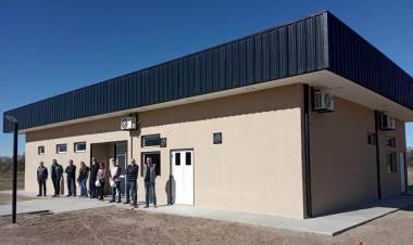 VILLA MERCEDES: LA UNVIME RECIBIÓ LOS LABORATORIOS DEL CAMPUS UNIVERSITARIO