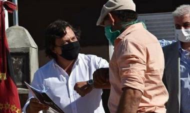 SALTA: EL GOBERNADOR GUSTAVO SÁENZ ENTREGÓ 40 VIVIENDAS EN EL QUEBRACHAL 