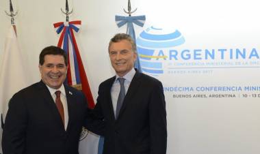 MACRI VIAJÓ A PARAGUAY DICIENDO QUE LO HACÍA COMO PRESIDENTE DE LA FUNDACIÓN FIFA, PERO NO SE REUNIÓ CON LA CONMEBOL SINO CON CARTES