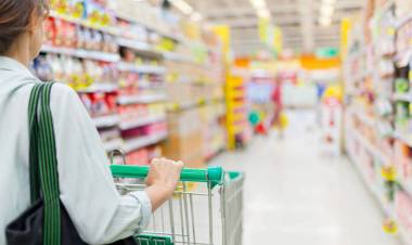 SEGÚN EL INDEC, UNA FAMILIA NECESITÓ EN JULIO $44.521 PARA NO SER POBRE