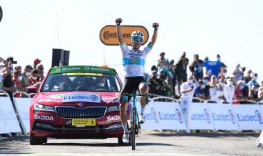 EL KAZAJO ALEXEY LUTSENKO DEL ASTANA SE IMPUSO EN LA SEXTA ETAPA DEL TOUR DE FRANCIA