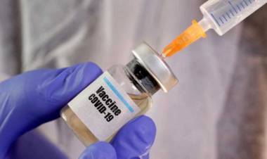 LA PAUSA EN EL ENSAYO CLÍNICO DE LA VACUNA CONTRA EL CORONAVIRUS ES UNA "ACCIÓN DE RUTINA"