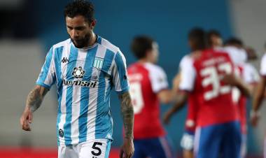 EN EL REGRESO DE LA COPA LIBERTADORES, EN AVELLANEDA RACING NO PUDO CON NACIONAL Y CAYÓ 1-0