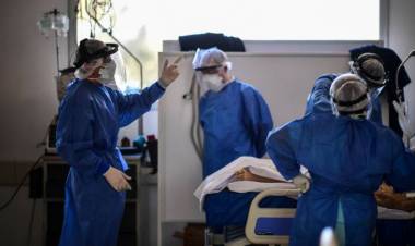 LAS CIFRAS DIARIAS DE CONTAGIADOS POR COVID-19 EN ARGENTINA SIGUEN ELEVADAS, HOY 12.027 NUEVOS CASOS Y SE REPORTARON 470 MUERTES