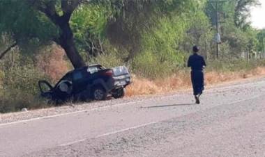 TRAGEDIA EN SALTA: UN HOMBRE MURIÓ AL ESTRELLARSE LA CAMIONETA EN LA QUE LE ENSEÑABA A MANEJAR A SU HIJA