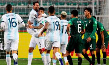 ARGENTINA LO DIO VUELTA Y LOGRÓ UN HISTÓRICO TRIUNFO ANTE BOLIVIA EN LA ALTURA DE LA PAZ