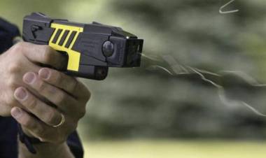 EN SALTA NO DESCARTAN LA UTILIZACIÓN DE LAS  PISTOLAS TASER