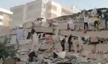 17 MUERTOS Y MÁS DE 700 HERIDOS A CAUSA DE UN TERREMOTO DE 6,9 QUE AFECTÓ A TURQUÍA Y VARIAS ISLAS  DEL MAR EGEO