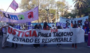 FUE MASIVA LA MARCHA POR PAOLA TACACHO EN TUCUMÁN