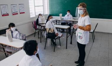 SANTA FE ELEVÓ PROPUESTA AL CONSEJO FEDERAL DE EDUCACIÓN DE INICIAR CLASES EL 15 DE MARZO