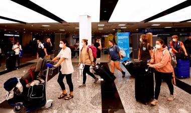 PANDEMIA EN ARGENTINA: ANALIZAN DEJAR SIN EFECTO LA CUARENTENA PARA ARGENTINOS Y RESIDENTES QUE INGRESEN AL PAÍS