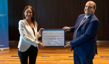 AEROLÍNEAS Y AUSTRAL SE FUSIONARON Y DESDE ESTE MARTES FUNCIONAN COMO UNA SOLA