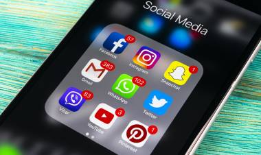 PROTECCIÓN DE DATOS: POCAS PERSONAS TIENEN CONCIENCIA DE LA HUELLA QUE DEJAN SUS POSTEOS EN INTERNET