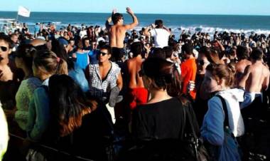 UN REBAÑO BAILANDO AL RITMO DE LA INCONSCIENCIA