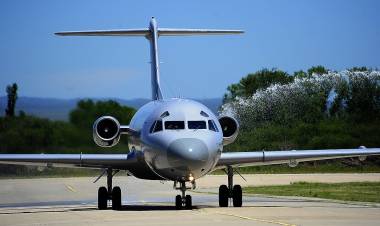 SAN LUIS: ARRIBÓ EL AVIÓN INAUGURAL DEL NUEVO SERVICIO DE TRASLADO AÉREO ENTRE EL VALLE DEL CONLARA Y BUENOS AIRES