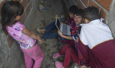 AMÉRICA LATINA: UNESCO RECOMIENDA "PROMOVER LA CONECTIVIDAD" PARA ASEGURAR EL ACCESO A LA EDUCACIÓN