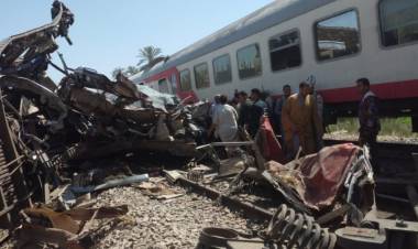 TRAGEDIA EN EGIPTO: UN ACCIDENTE FERROVIARIO DEJÓ 19 MUERTOS Y 185 HERIDOS