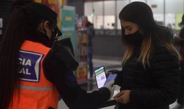 ANTE LA SUBA DE CONTAGIOS EL GOBIERNO NACIONAL ANALIZARÁ HOY MEDIDAS, SE DESCARTA EL AISLAMIENTO ESTRICTO