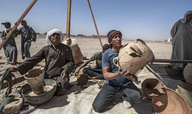 LOS ÚLTIMOS DESCUBRIMIENTOS ARQUEOLÓGICOS EN EGIPTO SON "PARTE" DE UNA CIUDAD DORADA PERDIDA DE MÁS DE 3.000 AÑOS