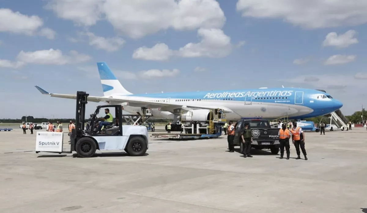 EL DOMINGO ARRIBARÁN LAS VACUNAS DEL COVAX Y ADEMÁS MÁS DOSIS DE SPUTNIK V