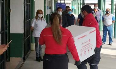 TUCUMÁN: LLEGÓ UNA NUEVA PARTIDA DE 10.800 VACUNAS SINOPHARM