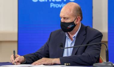 POR SIETE DÍAS SANTA FE SUSPENDE CLASES EN DOS DEPARTAMENTOS Y ADHIERE AL DECRETO NACIONAL