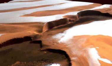 DESCUBRIERON EN MARTE EVIDENCIAS DE POSIBLES GLACIARES 