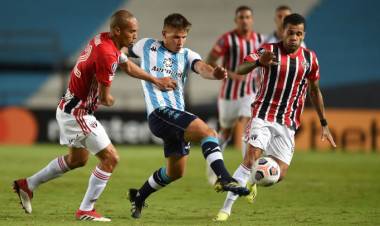 EN UN INTENSO PARTIDO RACING IGUALÓ SIN GOLES ANTE SAN PABLO POR LA COPA LIBERTADORES