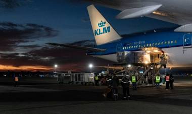 LLEGARON MÁS DE 650.000 DOSIS DE ASTRAZENECA Y ESTA TARDE ARRIBAN MÁS VACUNAS SPUTNIK V