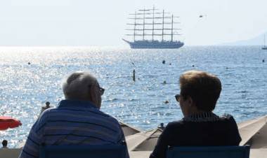 CIENTÍFICOS RUSOS CREEN QUE LA EXPECTATIVA DE VIDA HUMANA MÁXIMA SERIA DE 150 AÑOS 