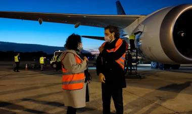 LLEGARON AL PAÍS 2.148.600 DOSIS DE LA VACUNA DE ASTRAZENECA DE PRODUCCIÓN CONJUNTA CON MÉXICO