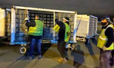 POR FALTA AUTORIZACIÓN DE ANMAT, EQUIPOS MÉDICOS DONADOS POR MESSI SIGUEN EN DEPÓSITO DEL AEROPUERTO DE ROSARIO