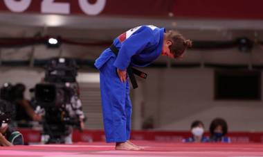 ADIÓS A UNA GRANDE DEL DEPORTE ARGENTINO: LA DELEGACIÓN ARGENTINA RECIBIÓ CON UN PASILLO DE HONOR A PARETO