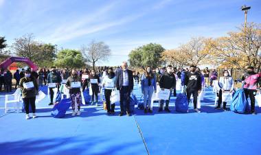 EL GOBERNADOR DE SAN LUIS REALIZÓ EL LANZAMIENTO DE LAS ESCUELAS DEPORTIVAS PROVINCIALES