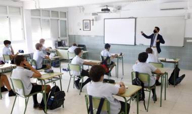 TROTTA CONFIRMÓ QUE A PARTIR DEL 1 DE SEPTIEMBRE HABRíA MÁS PRESENCIALIDAD EN LAS ESCUELAS