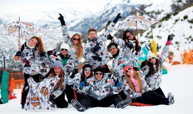 RÍO NEGRO: AFIRMAN QUE A FINES DE SEPTIEMBRE REGRESARÁN LOS VIAJES DE EGRESADOS A BARILOCHE