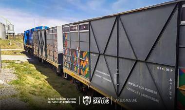 DESDE LA ZONA DE ACTIVIDADES LOGÍSTICAS, VAGONES PUNTANOS YA TRANSITAN LAS VÍAS NACIONALES