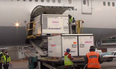 PLAN NACIONAL DE VACUNACIÓN: LLEGARON 1,3 MILLONES DE DOSIS DE LA VACUNA SINOPHARM CONTRA EL CORONAVIRUS