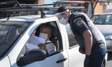 CÓRDOBA CON CRITERIO DIFERENTE A NACIÓN, SE SUMA A OTRAS PROVINCIAS Y SE SEGUIRÁ USANDO EL BARBIJO AL AIRE LIBRE