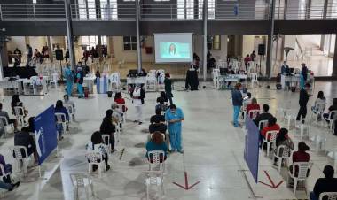 TUCUMÁN: ES ALTA LA DEMANDA DE LA VACUNA CONTRA EL COVID PARA LOS ADOLESCENTES DE 16 AÑOS 