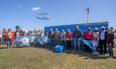 PARTIDO DE MAR CHIQUITA: HOMENAJE A LOS 44 HÉROES DEL ARA SAN JUAN