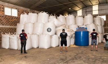 EN UN MEGAOPERATIVO EN MISIONES DESARTICULAN UNA ORGANIZACIÓN DEDICADA AL CONTRABANDO DE GRANOS Y LAVADO