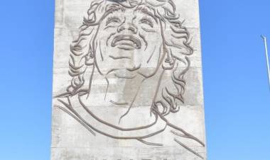 EL EMBAJADOR DE ARGENTINA EN CUBA, LUIS ILARREGUI, VISITÓ EL PARQUE MUNICIPAL "EL DIEGO"