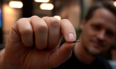 LA EMPRESA SUECA EPICENTER CREÓ UN CHIP QUE PUEDE ALMACENAR INFORMACIÓN SOBRE EL ESTADO DE LA VACUNACIÓN DE LOS CIUDADANOS