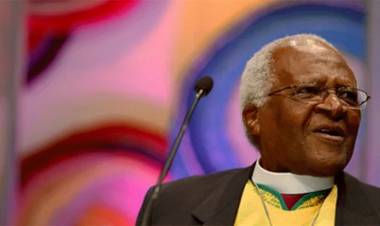 EN SUDÁFRICA MURIÓ A LOS 90 AÑOS DESMOND TUTU, UN SÍMBOLO DE LA LUCHA CONTRA EL APARTHEID
