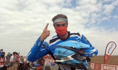 ARRANCÓ EL RALLY DAKAR 2022 EN ARABIA SAUDITA Y ANDÚJAR FUE EL ARGENTINO QUE GANÓ EN EL PRÓLOGO